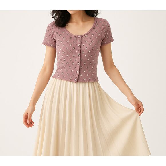 HIPPIE ROSE Floral Button Crop Top | Medium | Lilac | Ditsy Print | Lettuce Hem - Picture 1 of 10